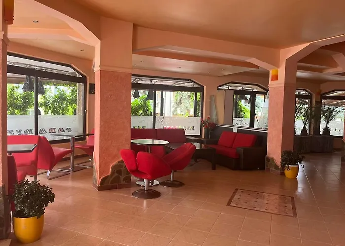 мари Апартаменты *